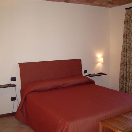 B&B Cascina Gaione Via Gallina,18B 12052 Neive Cn Room photo
