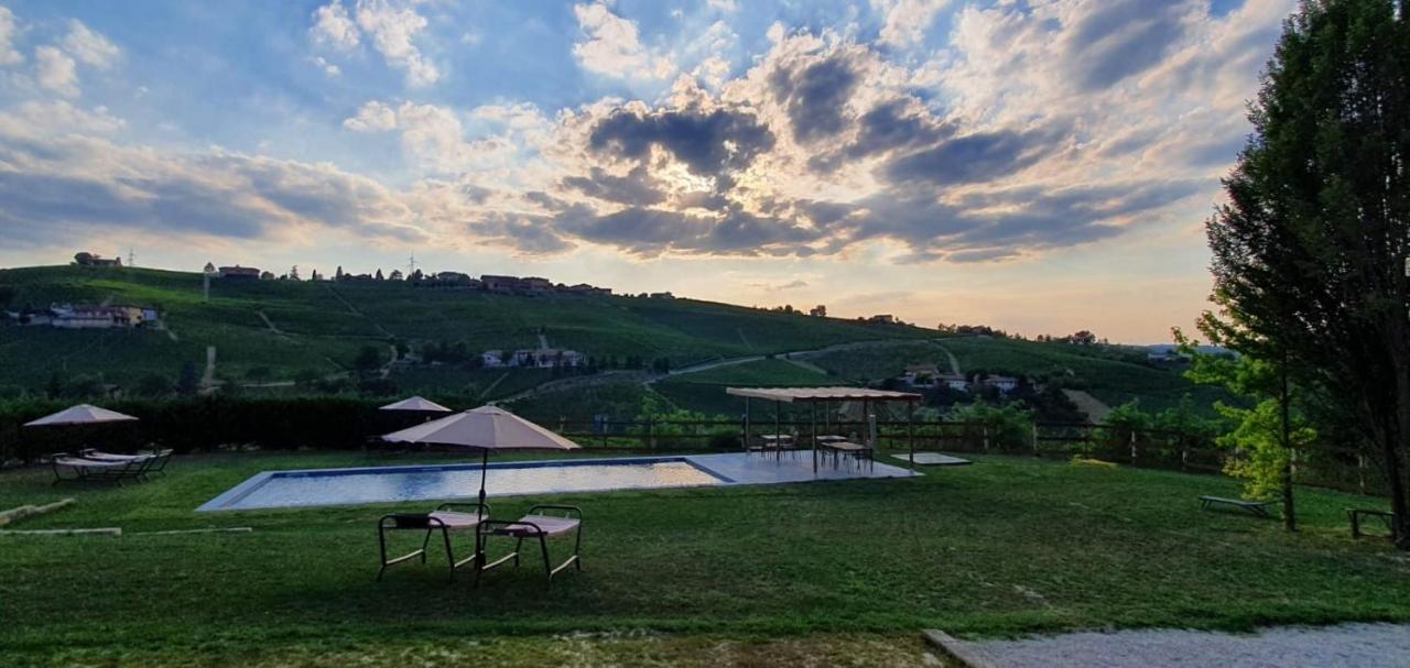 B&B Cascina Gaione Via Gallina,18B 12052 Neive Cn Exterior photo